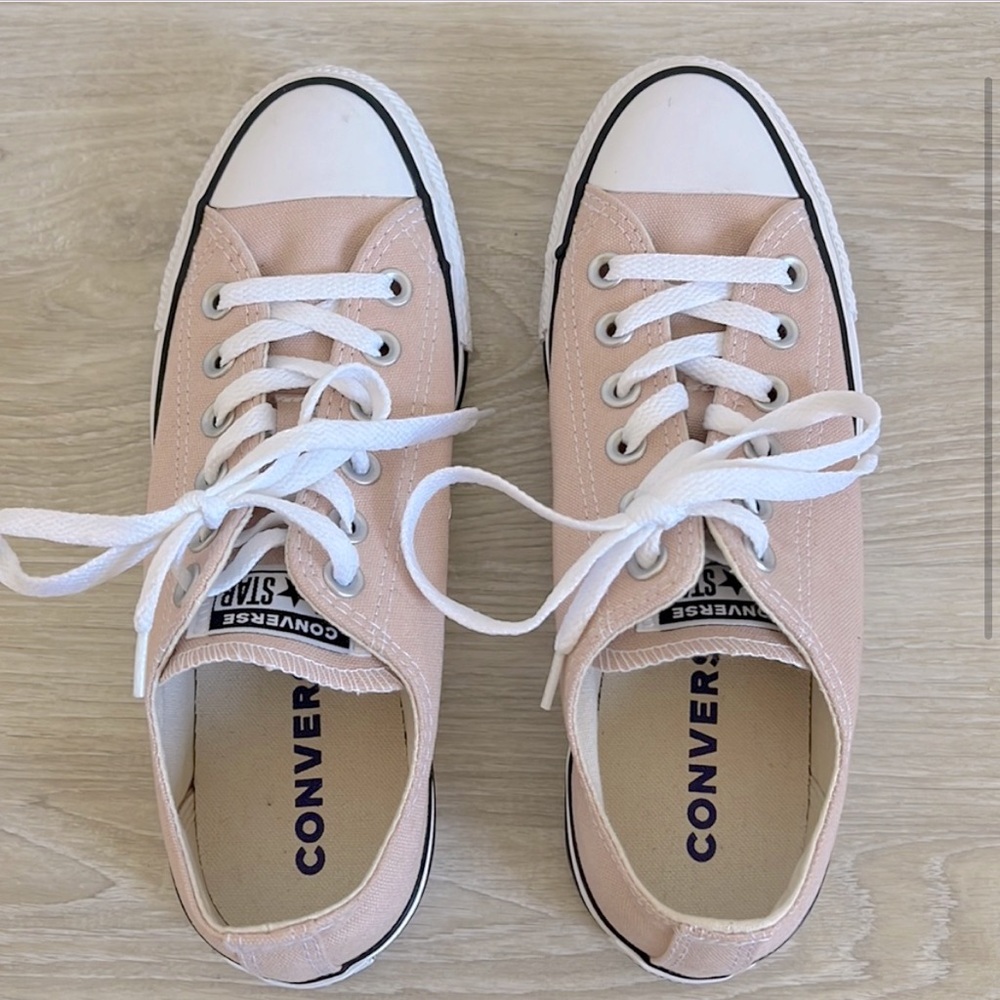 NWOT converse chuck Taylor all-star size 7.5